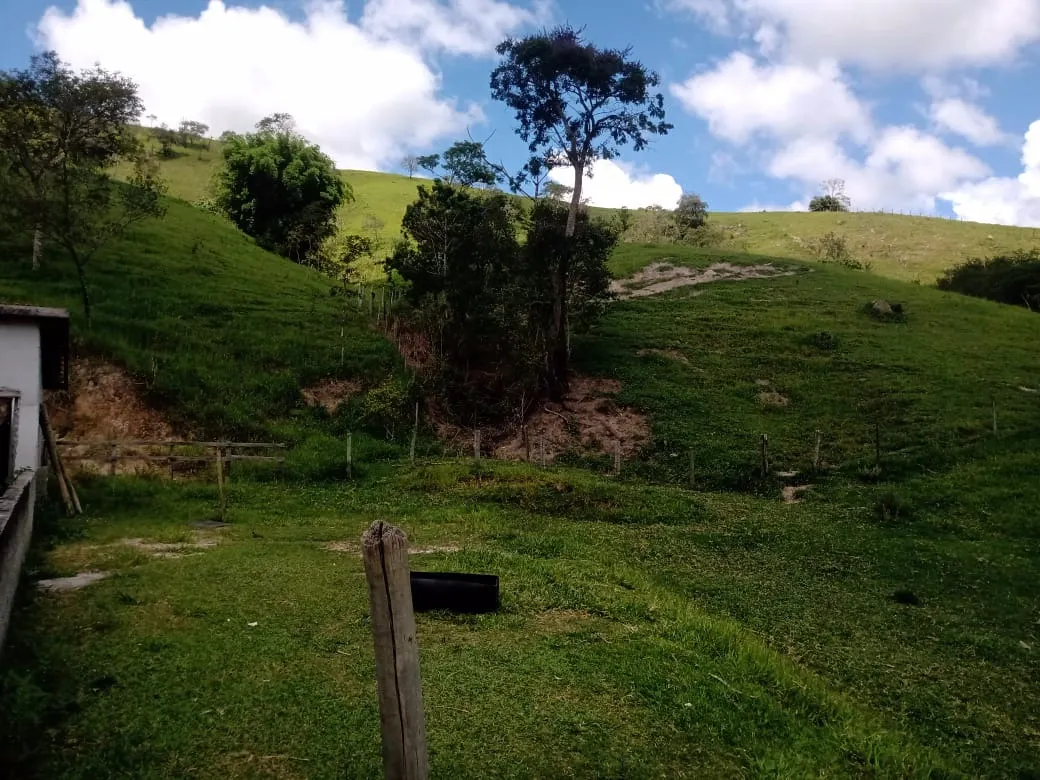 Sítio à venda de 5 ha em Paraibuna, SP, Brasil