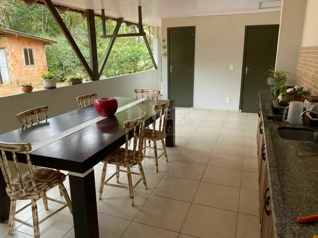 Casa à venda de 1.500 m² em Nova Trento, SC, Brasil
