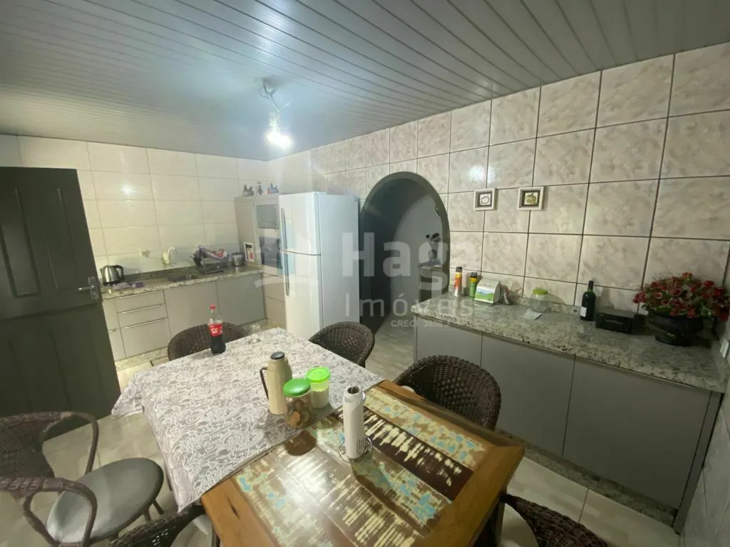 Casa à venda de 1.500 m² em Nova Trento, SC, Brasil