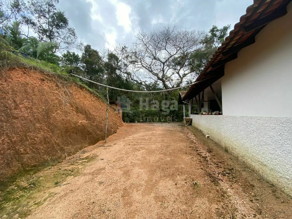 Casa à venda de 1.500 m² em Nova Trento, SC, Brasil