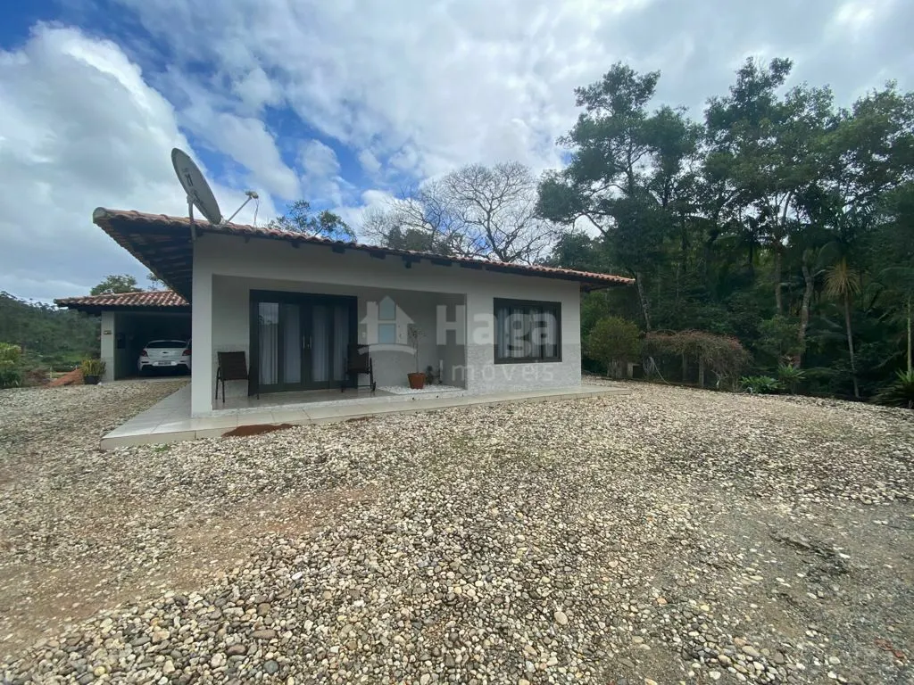 Casa à venda de 1.500 m² em Nova Trento, SC, Brasil