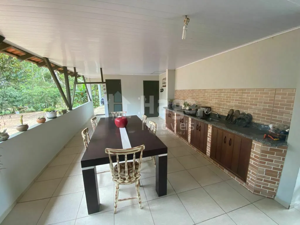 Casa à venda de 1.500 m² em Nova Trento, SC, Brasil
