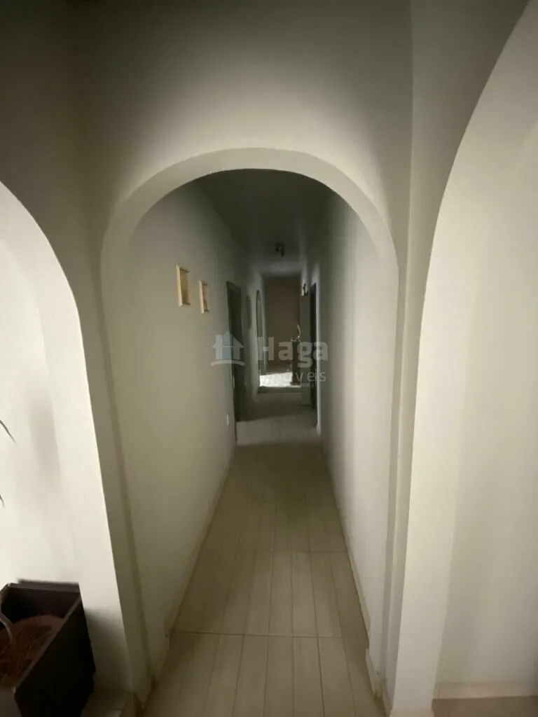 Casa à venda de 1.500 m² em Nova Trento, SC, Brasil