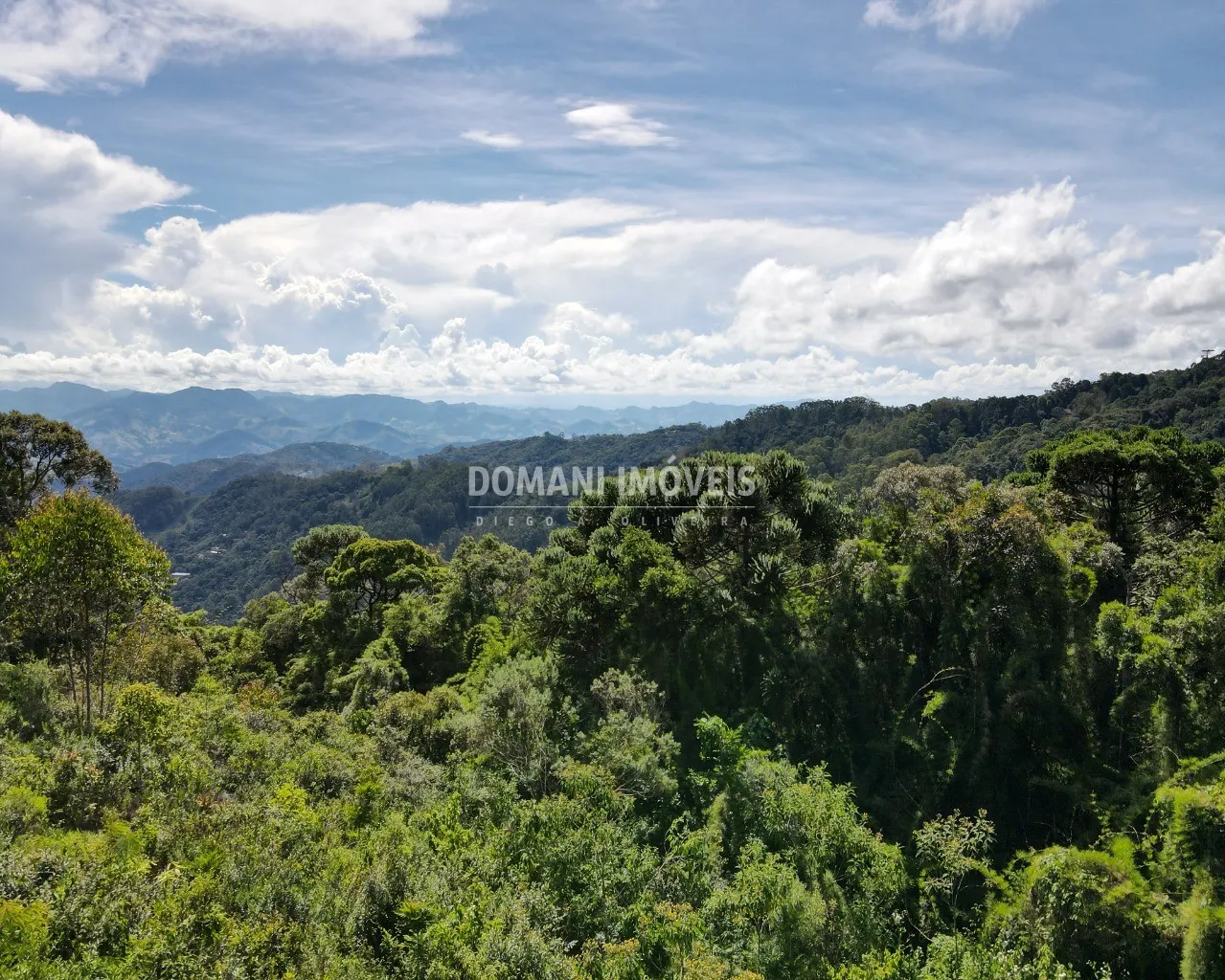 Terreno à venda de 5.350 m² em Campos do Jordão, SP, Brasil