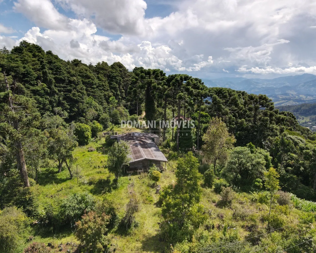 Terreno à venda de 5.350 m² em Campos do Jordão, SP, Brasil