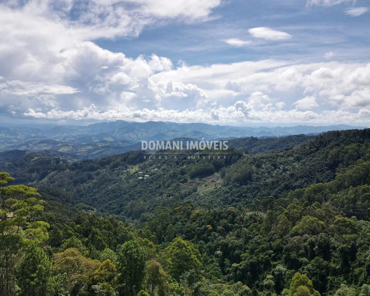 Terreno à venda de 5.350 m² em Campos do Jordão, SP, Brasil