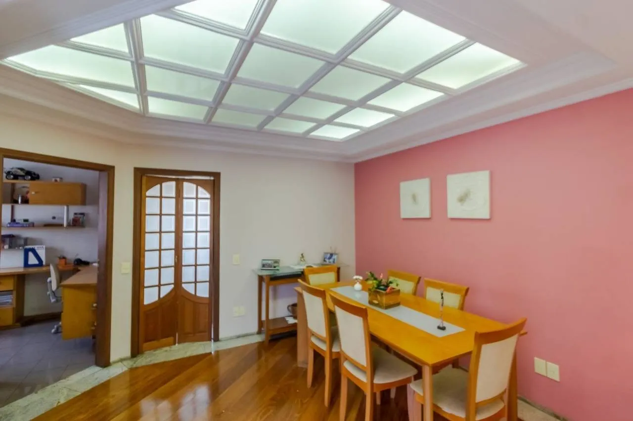 Casa à venda de 276 m² em São Paulo, SP, Brasil