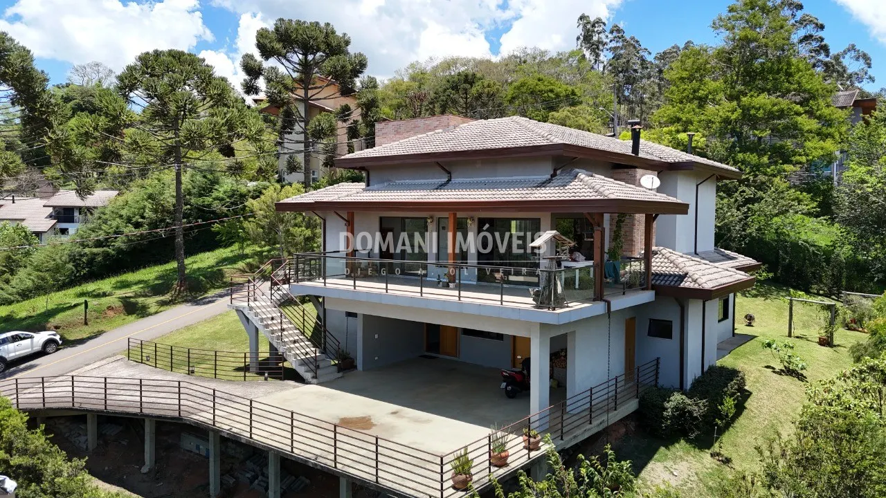 Casa à venda de 952 m² em Santo Antônio do Pinhal, SP, Brasil