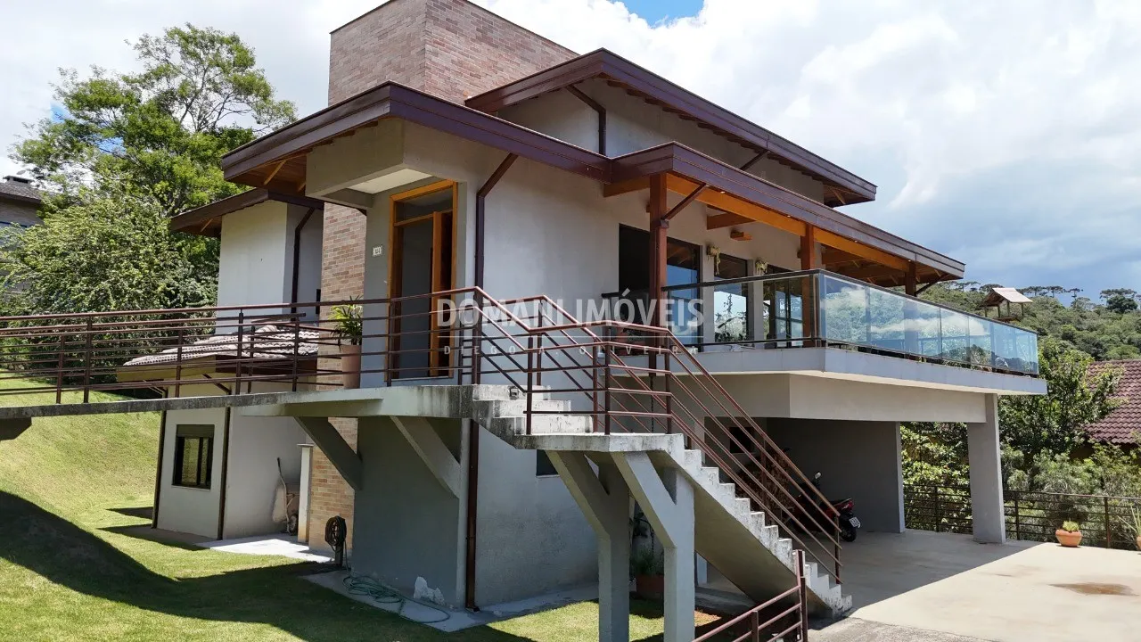 Casa à venda de 952 m² em Santo Antônio do Pinhal, SP, Brasil