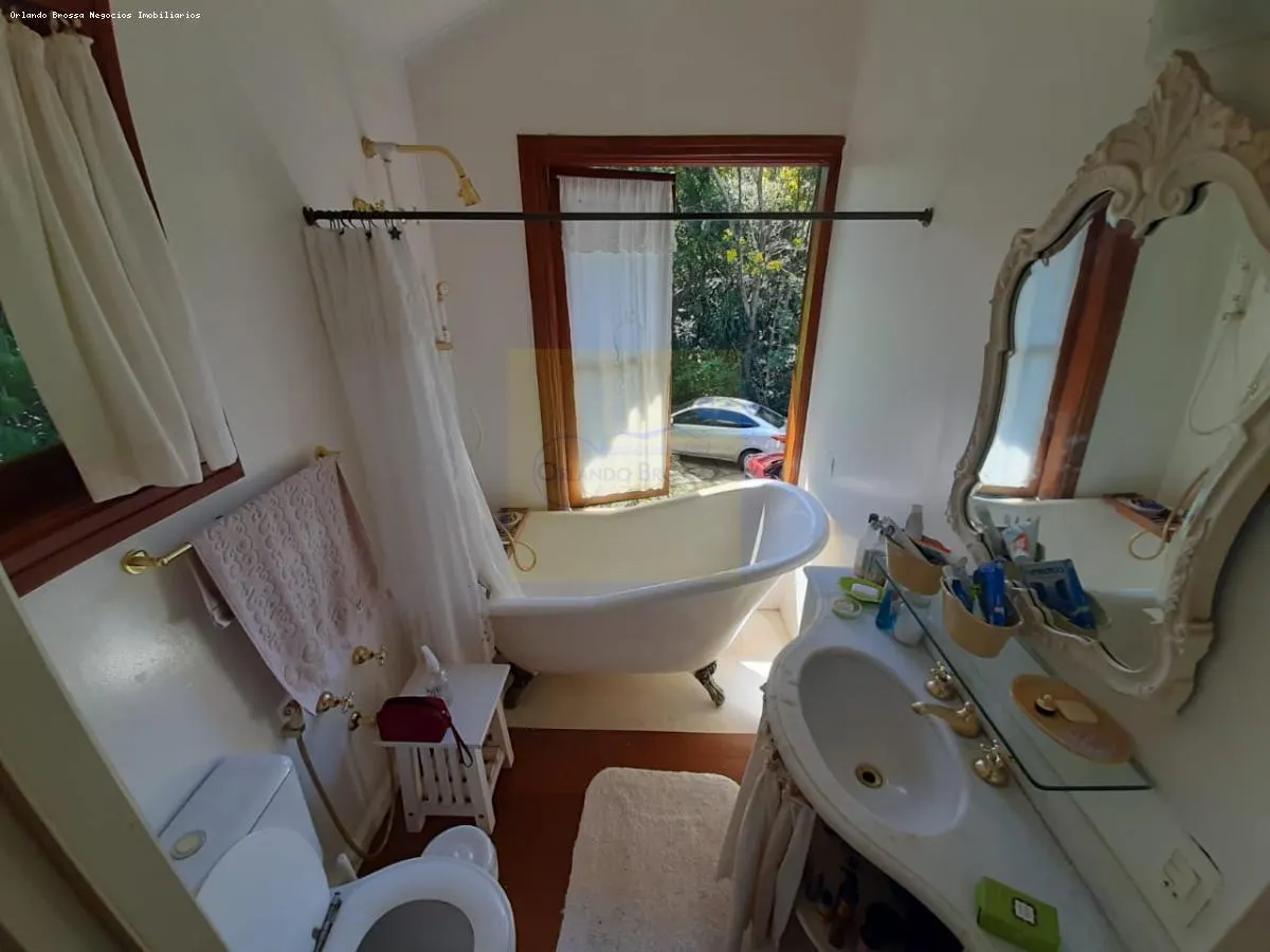 Sítio à venda de 17 ha em Cotia, SP, Brasil