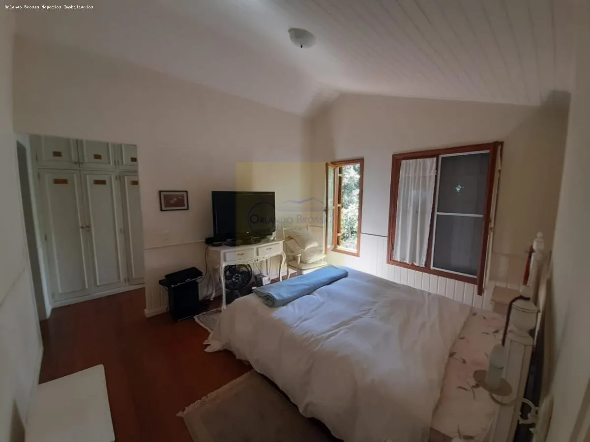 Sítio à venda de 17 ha em Cotia, SP, Brasil