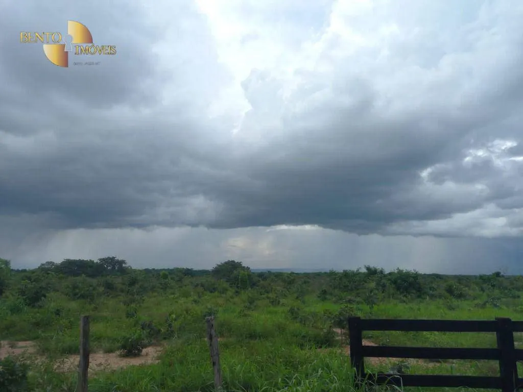 Fazenda à venda de 1.485 ha em Várzea Grande, MT, Brasil