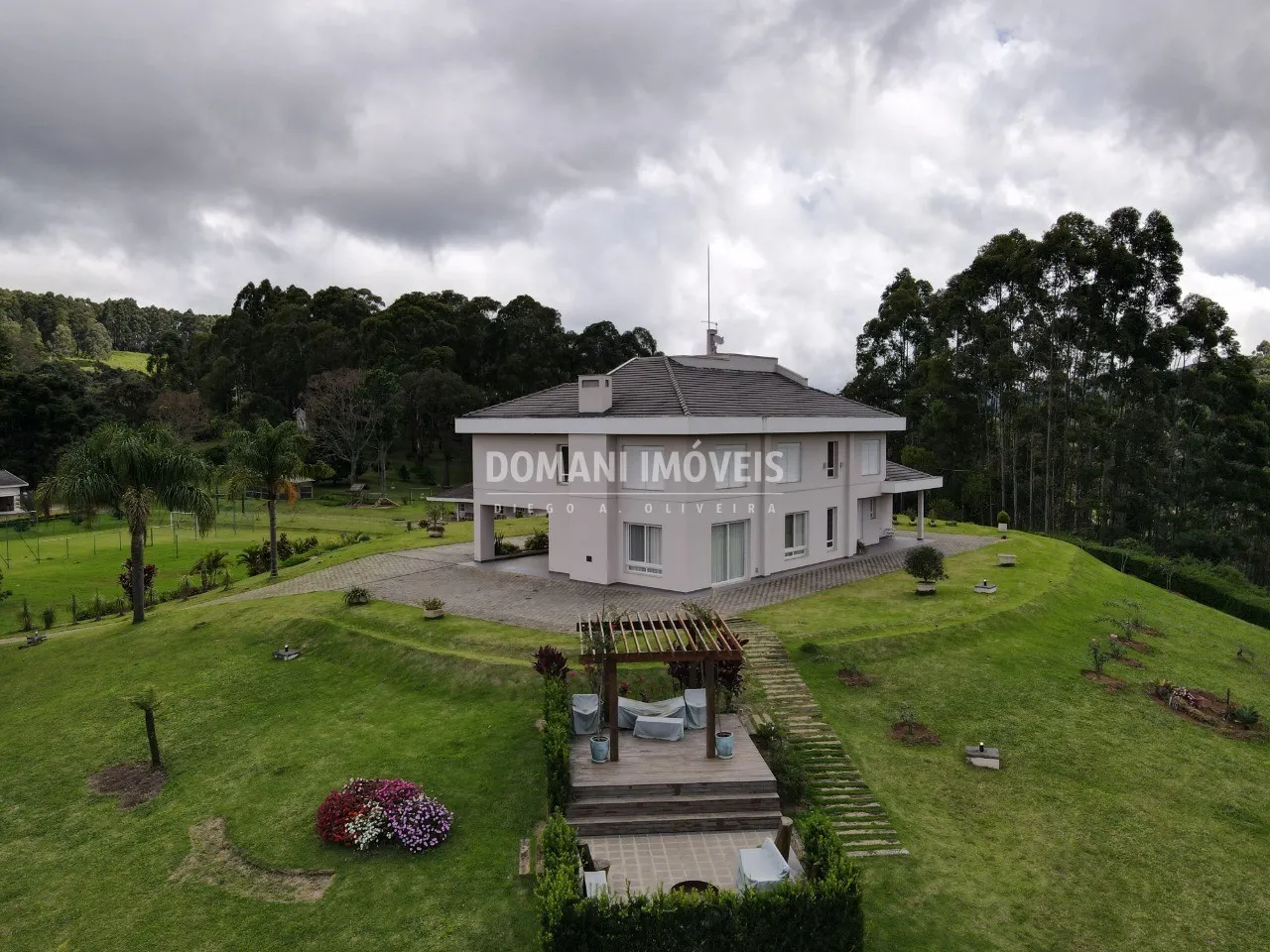 Casa à venda de 2 ha em Sapucaí-Mirim, MG, Brasil