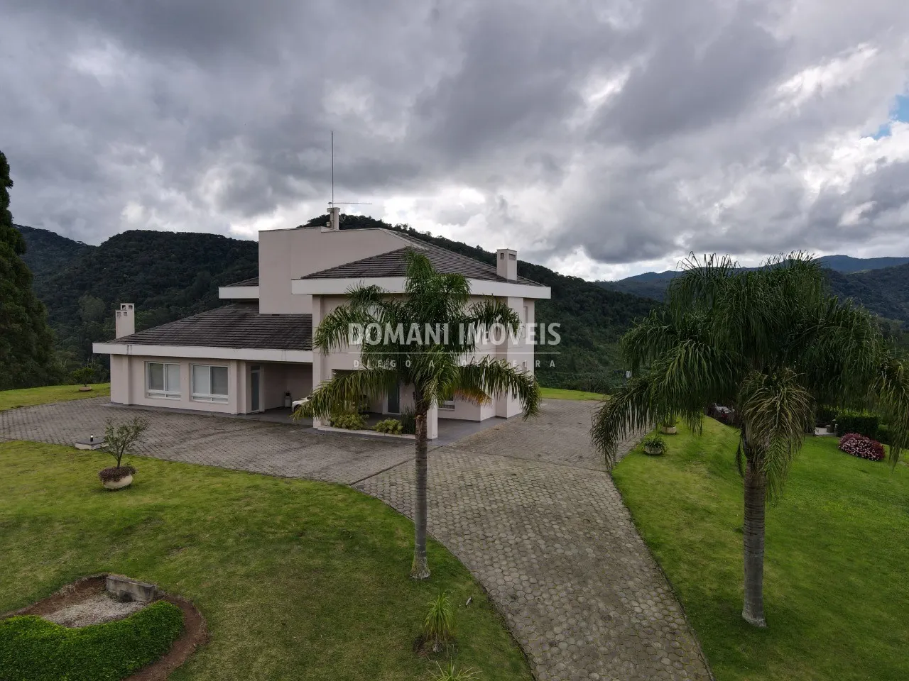 Casa à venda de 2 ha em Sapucaí-Mirim, MG, Brasil