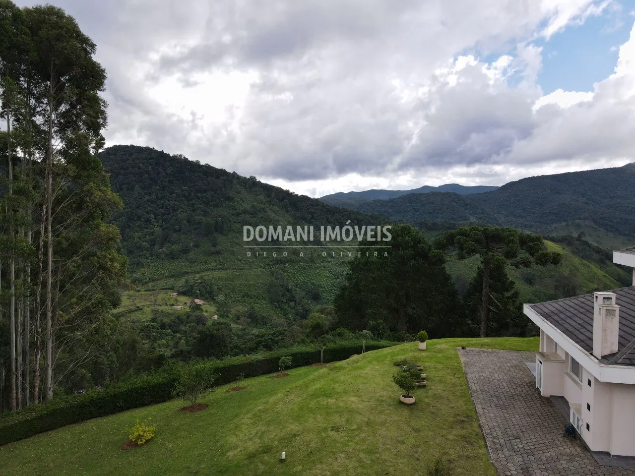 Casa à venda de 2 ha em Sapucaí-Mirim, MG, Brasil