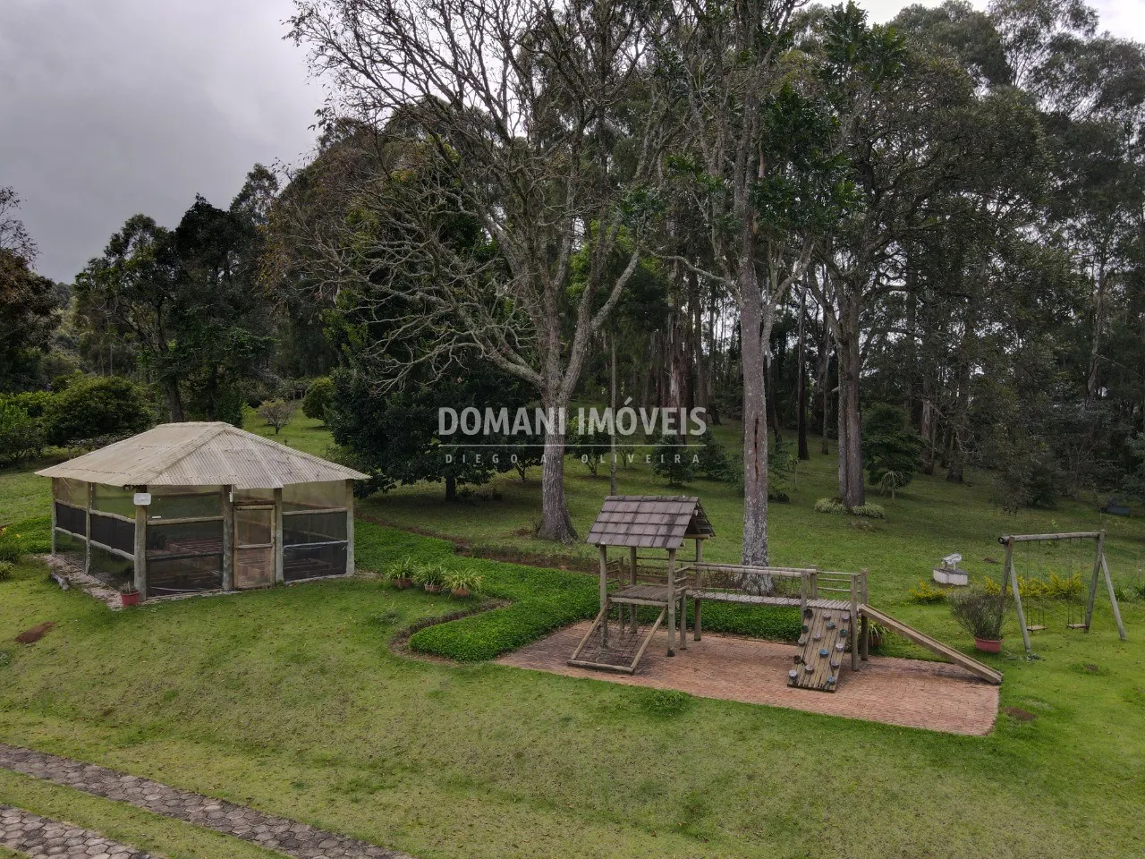 Casa à venda de 2 ha em Sapucaí-Mirim, MG, Brasil