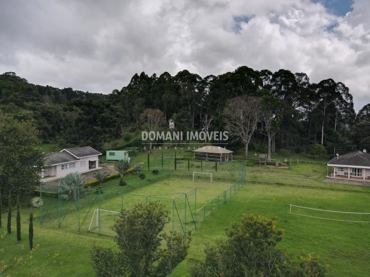 Casa à venda de 2 ha em Sapucaí-Mirim, MG, Brasil