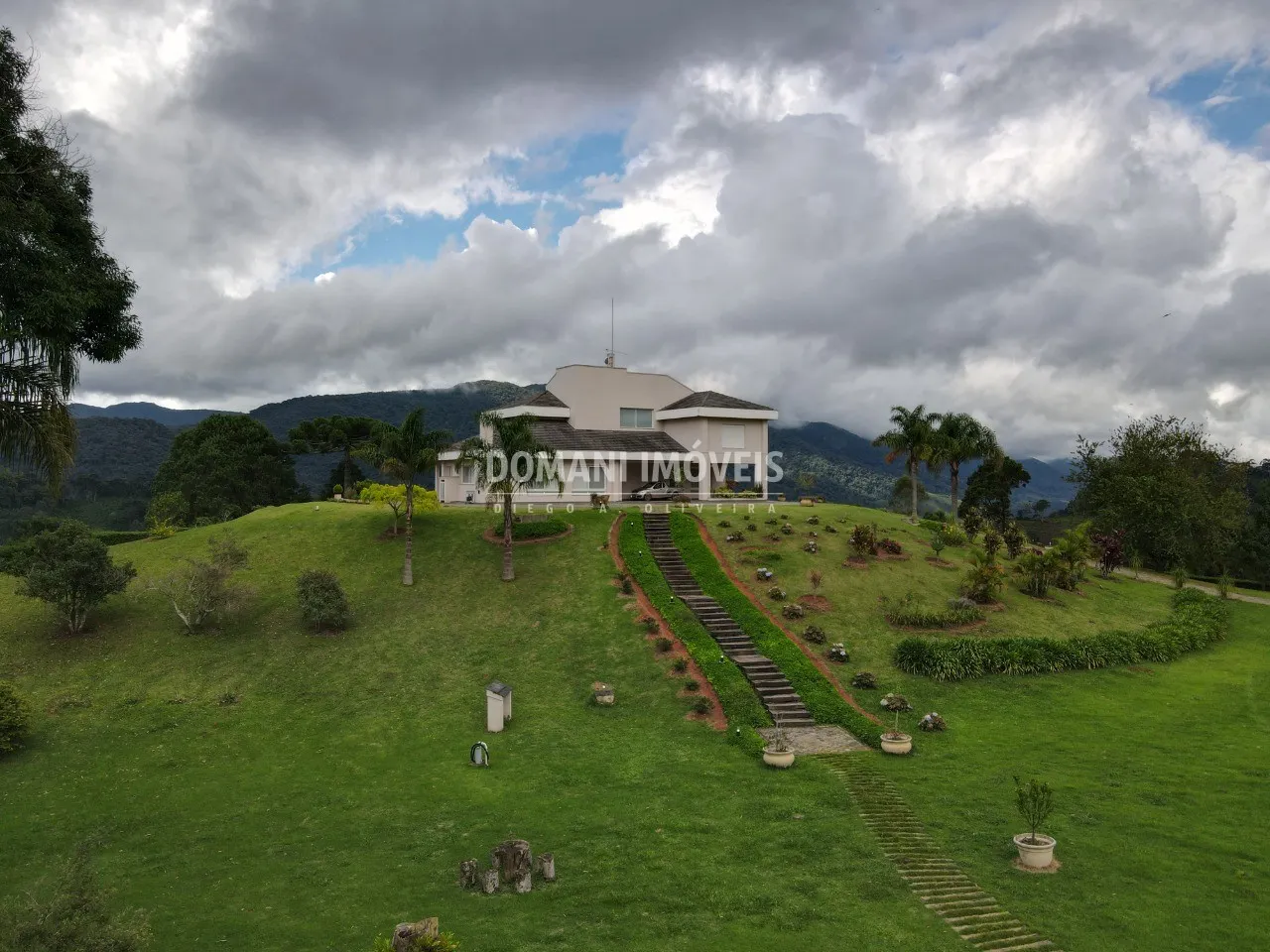 Casa à venda de 2 ha em Sapucaí-Mirim, MG, Brasil