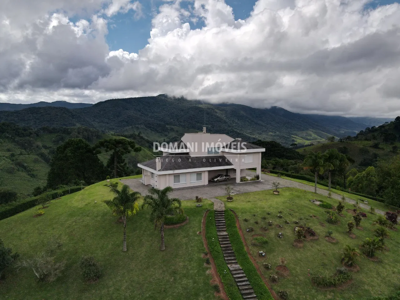 Casa à venda de 2 ha em Sapucaí-Mirim, MG, Brasil