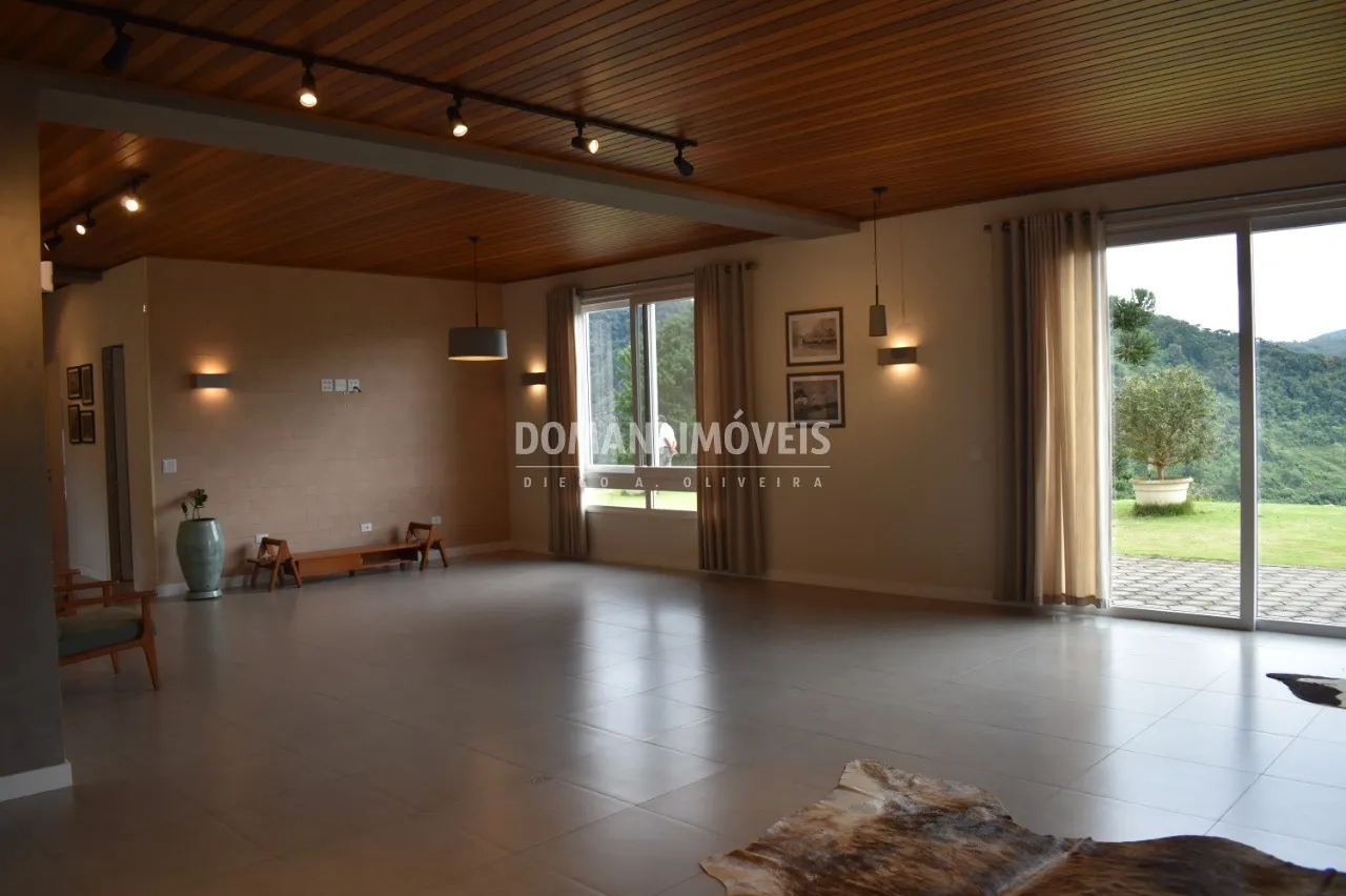 Casa à venda de 2 ha em Sapucaí-Mirim, MG, Brasil