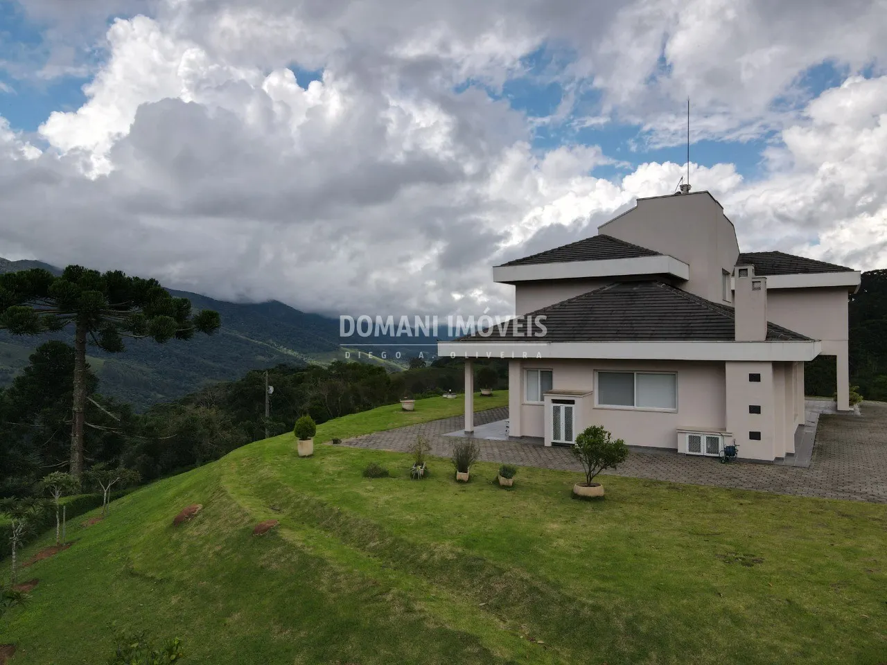 Casa à venda de 2 ha em Sapucaí-Mirim, MG, Brasil