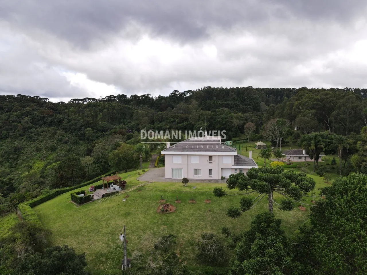 Casa à venda de 2 ha em Sapucaí-Mirim, MG, Brasil