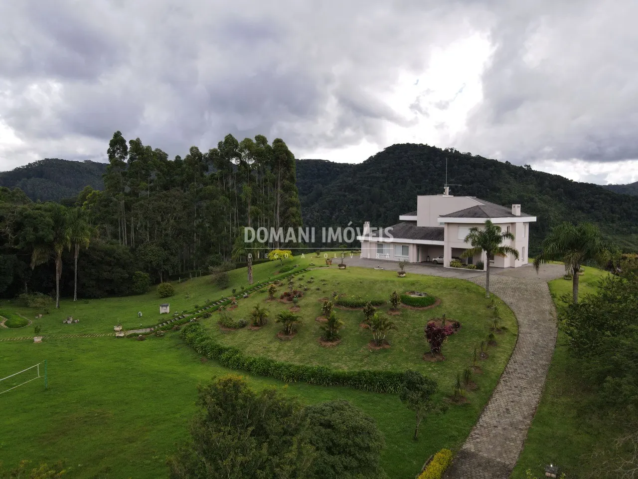 Casa à venda de 2 ha em Sapucaí-Mirim, MG, Brasil
