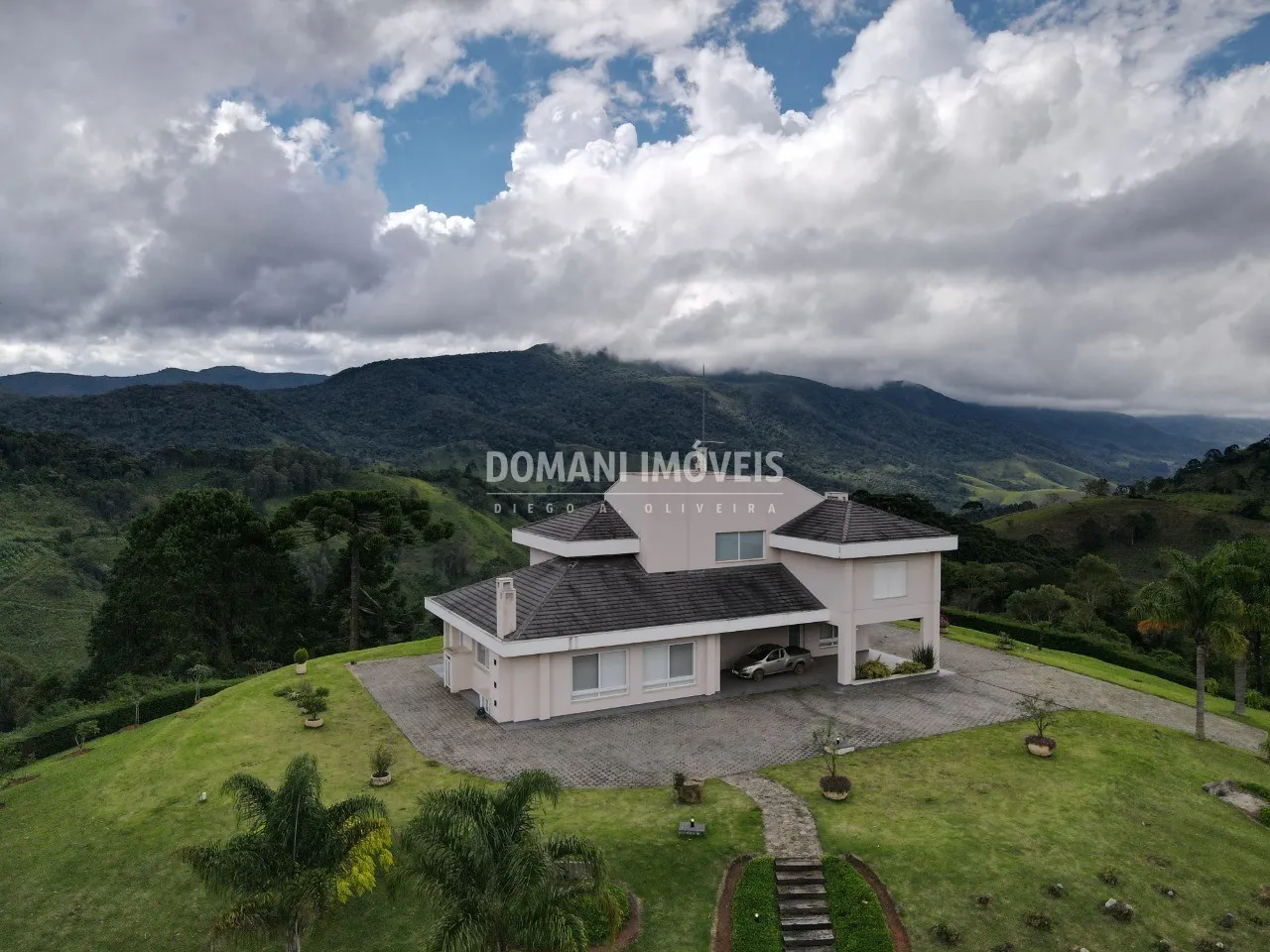 Casa à venda de 2 ha em Sapucaí-Mirim, MG, Brasil