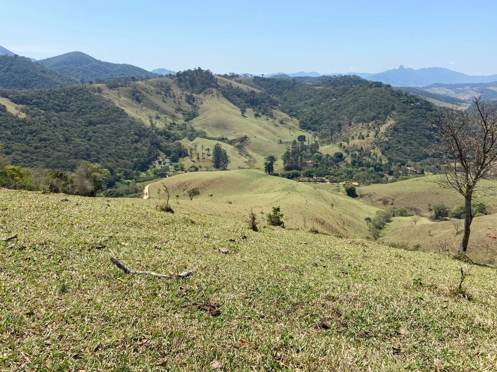 Terreno à venda de 17 ha em Sapucaí-Mirim, MG, Brasil