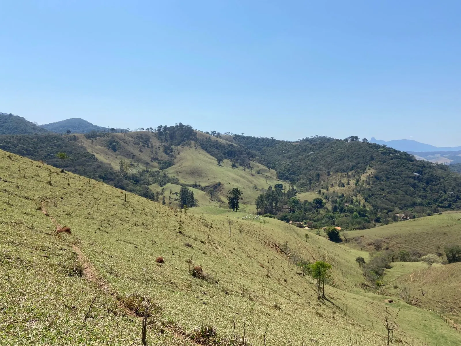 Terreno à venda de 17 ha em Sapucaí-Mirim, MG, Brasil