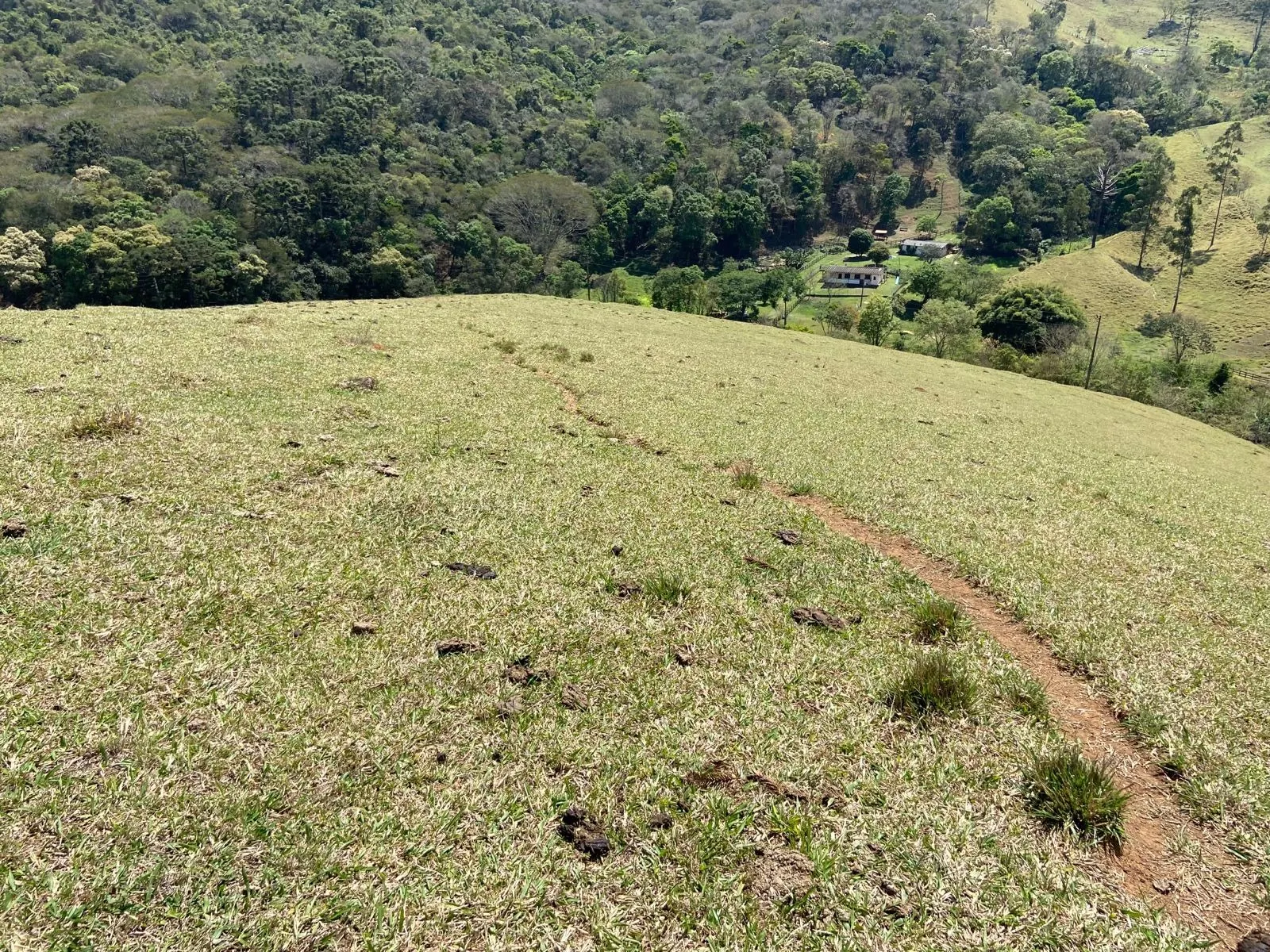 Terreno à venda de 17 ha em Sapucaí-Mirim, MG, Brasil
