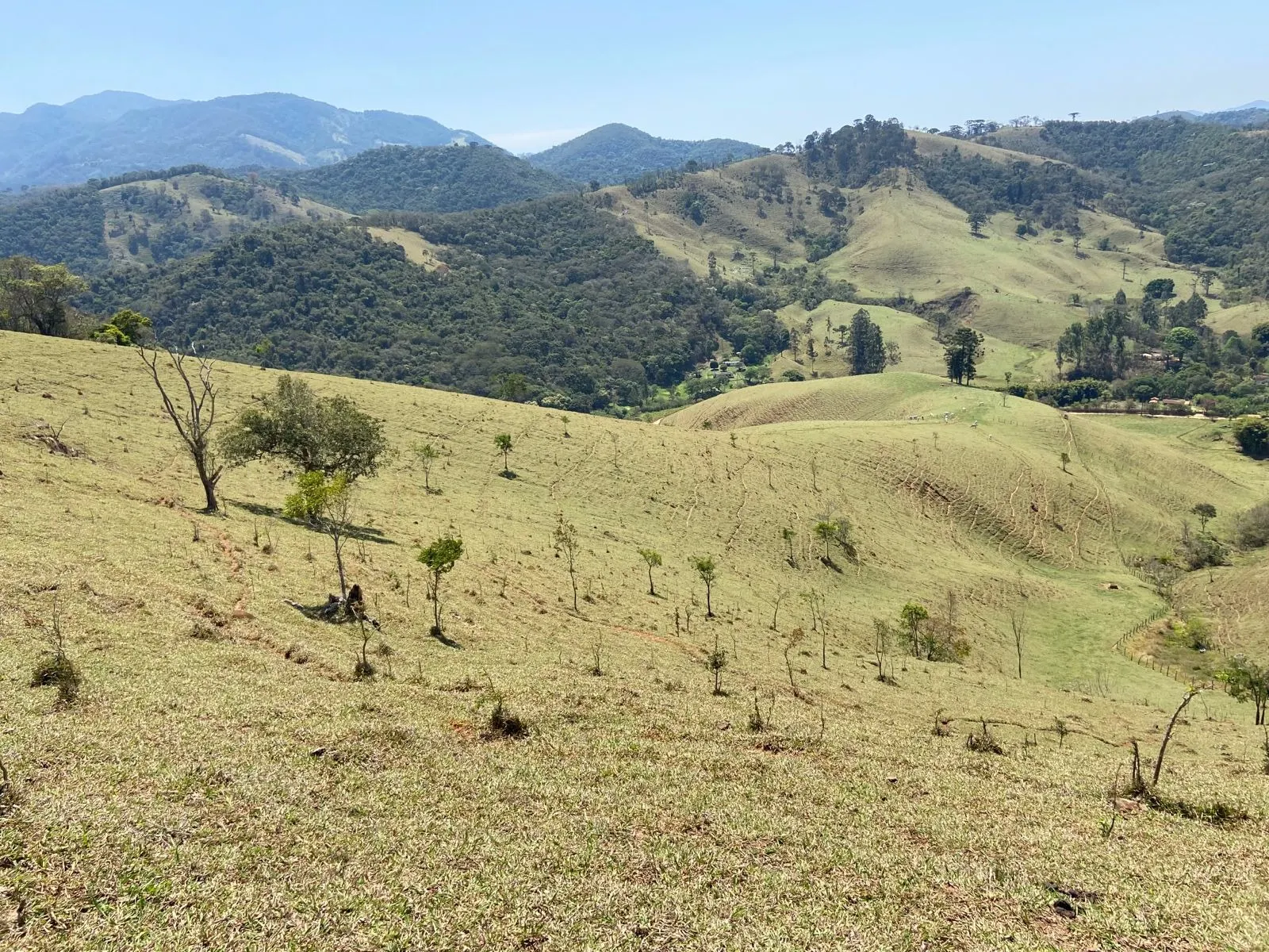 Terreno à venda de 17 ha em Sapucaí-Mirim, MG, Brasil