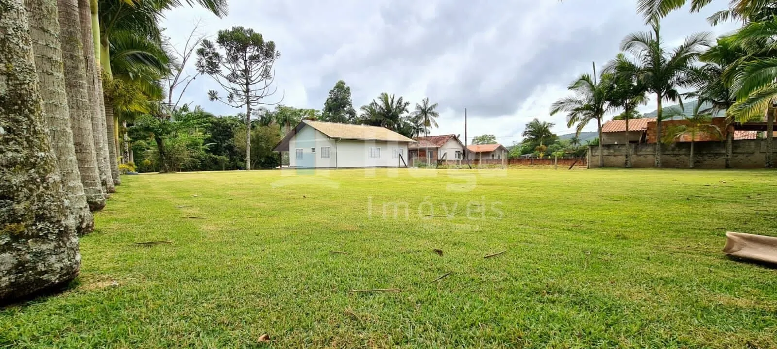 Country home for sale of 2,500 m² in Tijucas, SC, Brazil