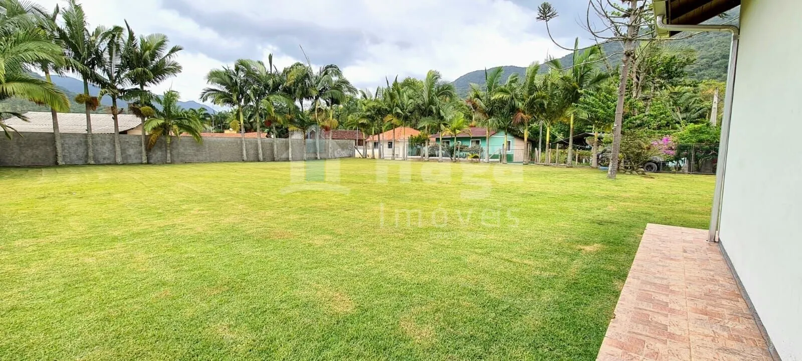 Country home for sale of 2,500 m² in Tijucas, SC, Brazil