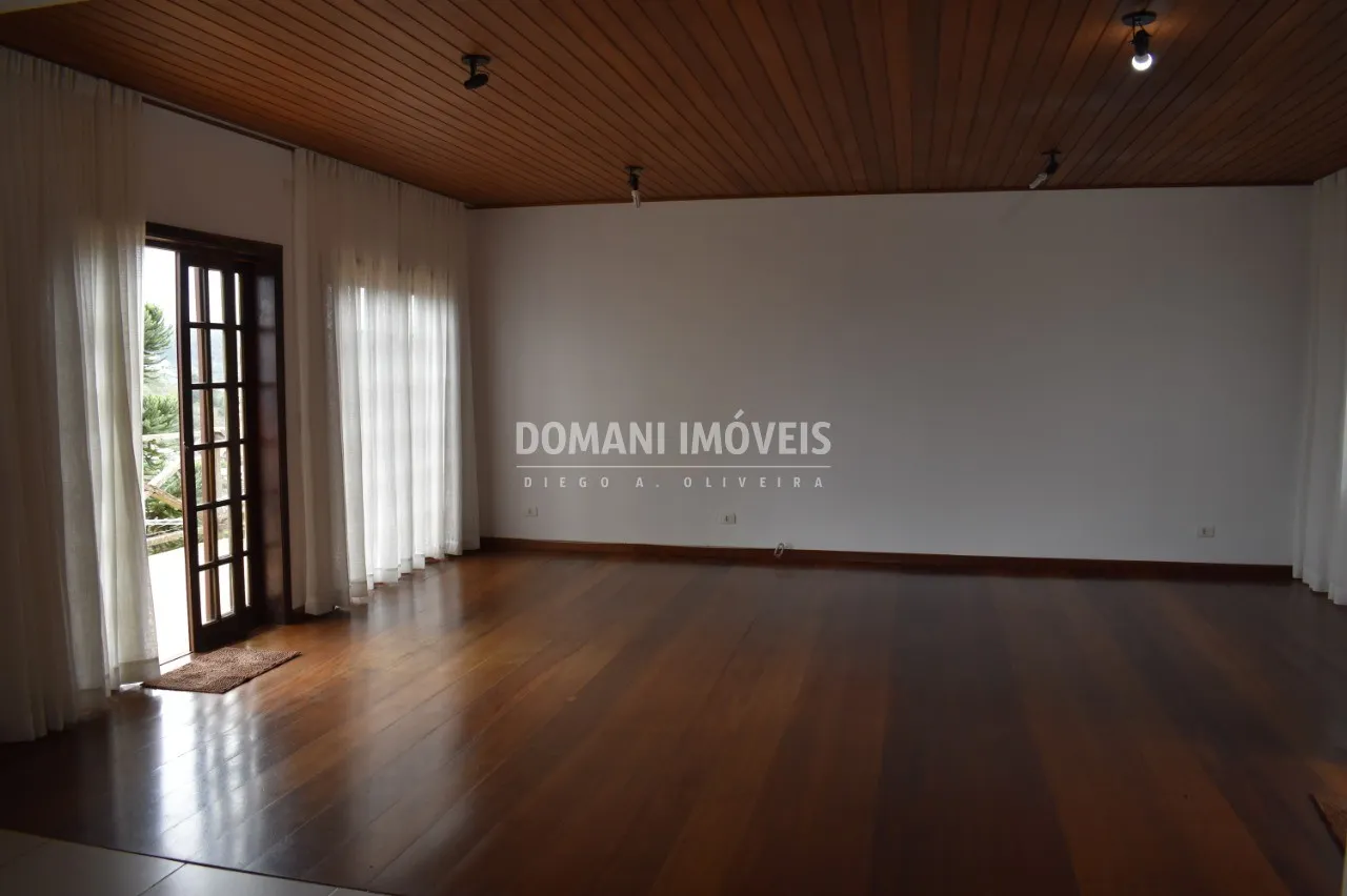 Casa à venda de 572 m² em Campos do Jordão, SP, Brasil