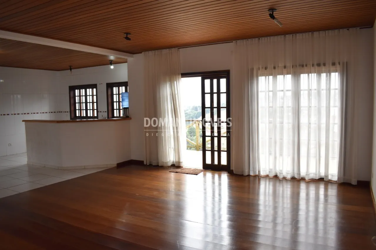 Casa à venda de 572 m² em Campos do Jordão, SP, Brasil