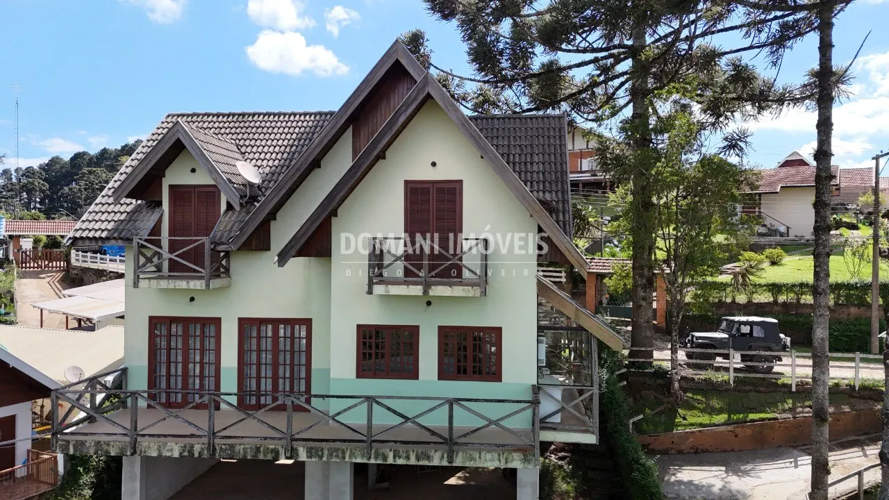 Casa à venda de 572 m² em Campos do Jordão, SP, Brasil
