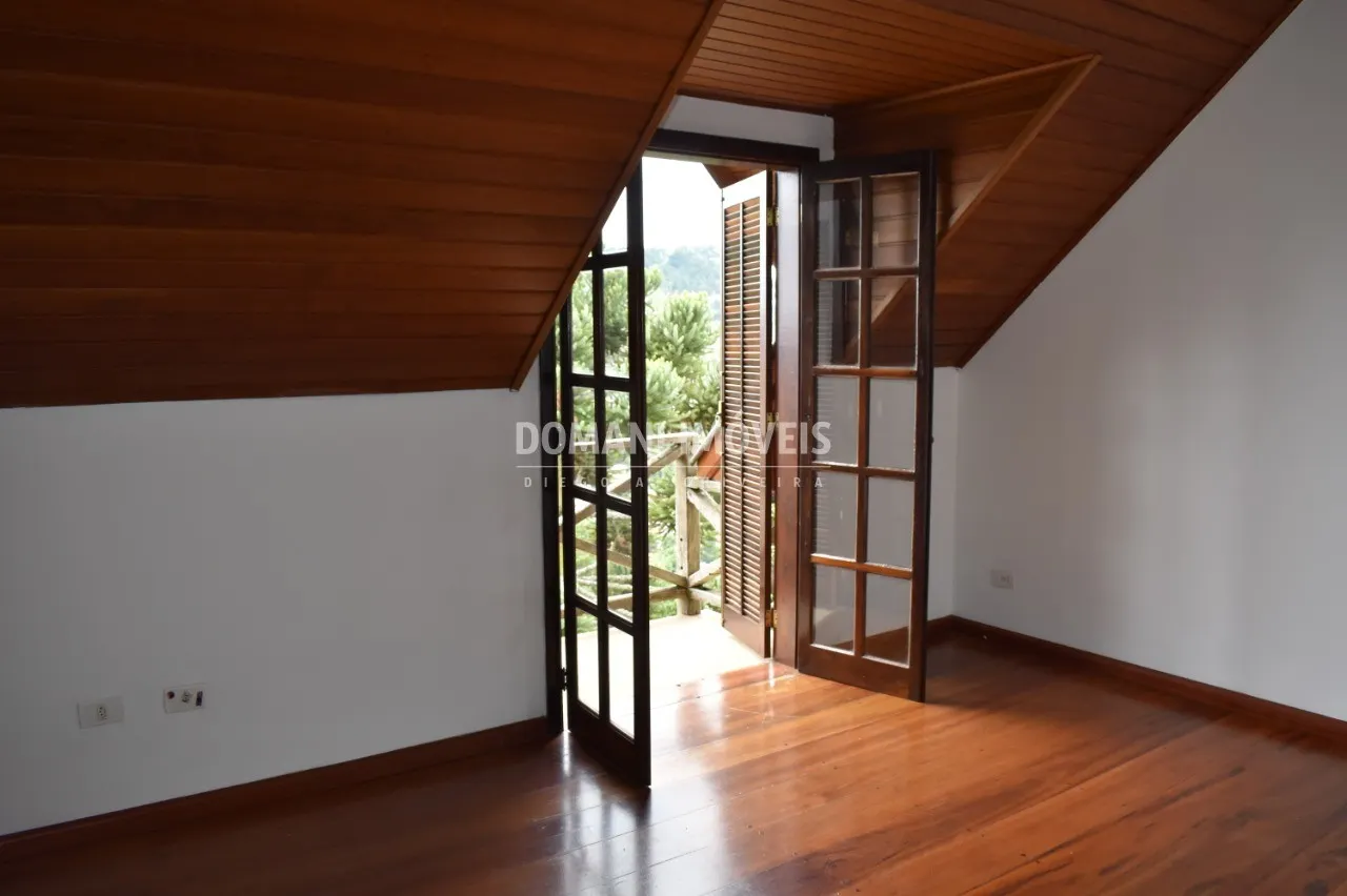 Casa à venda de 572 m² em Campos do Jordão, SP, Brasil