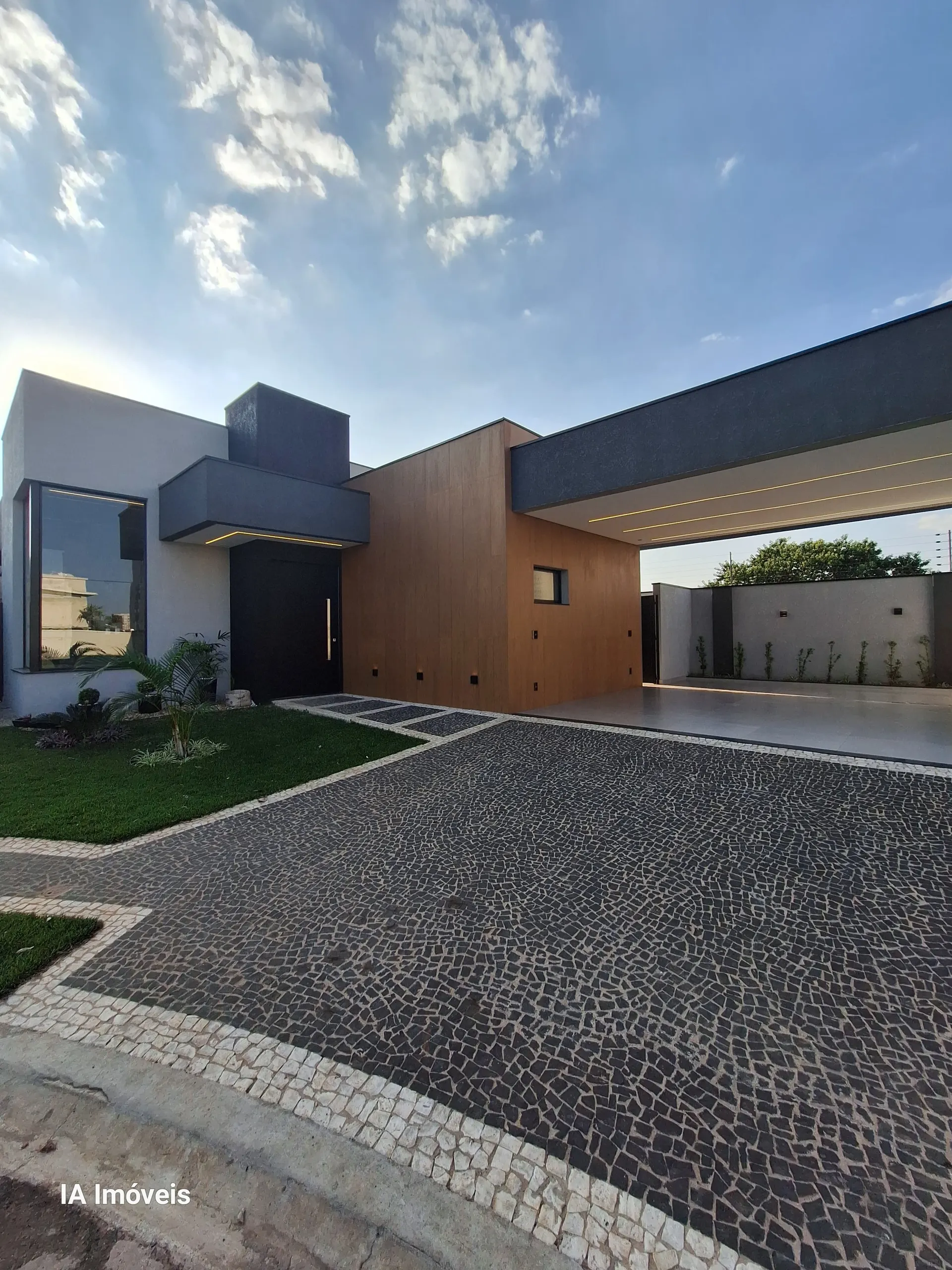 House for sale of 389 m² in Hortolândia, SP, Brazil