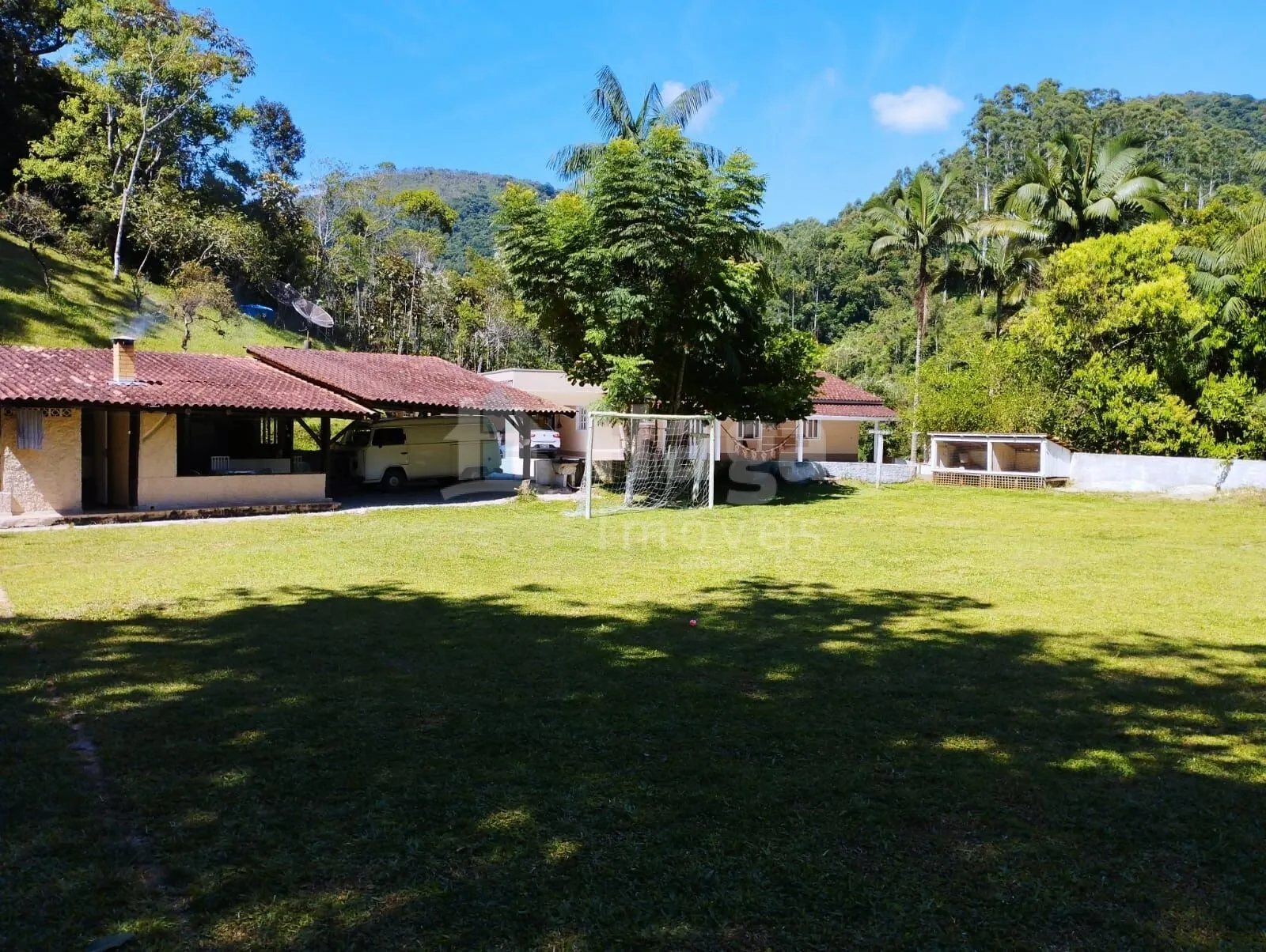 Casa à venda de 8 ha em Brusque, SC, Brasil