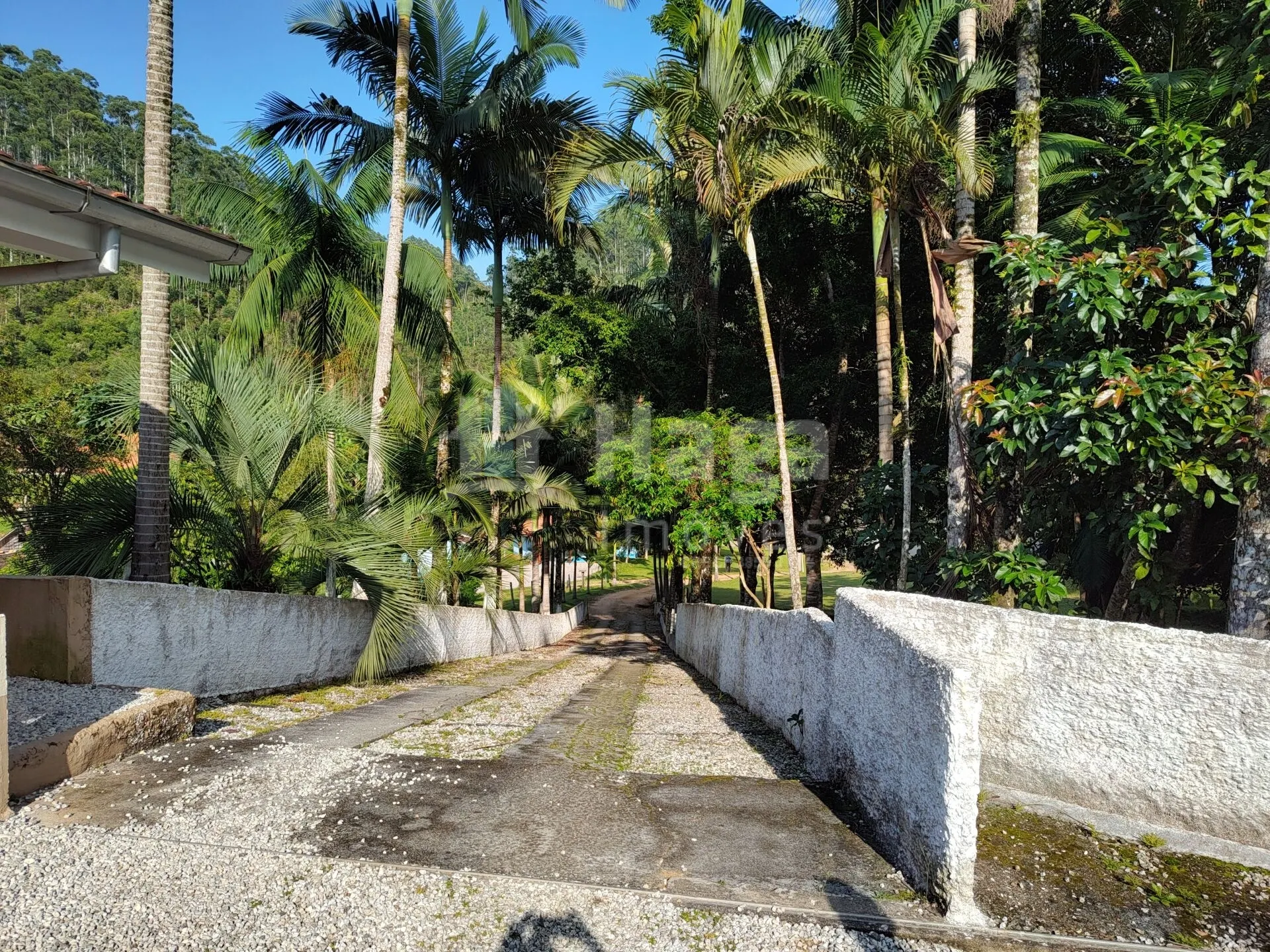 Casa à venda de 8 ha em Brusque, SC, Brasil