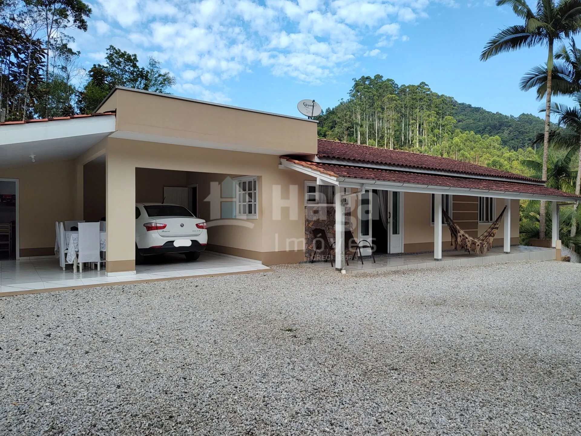 Casa à venda de 8 ha em Brusque, SC, Brasil