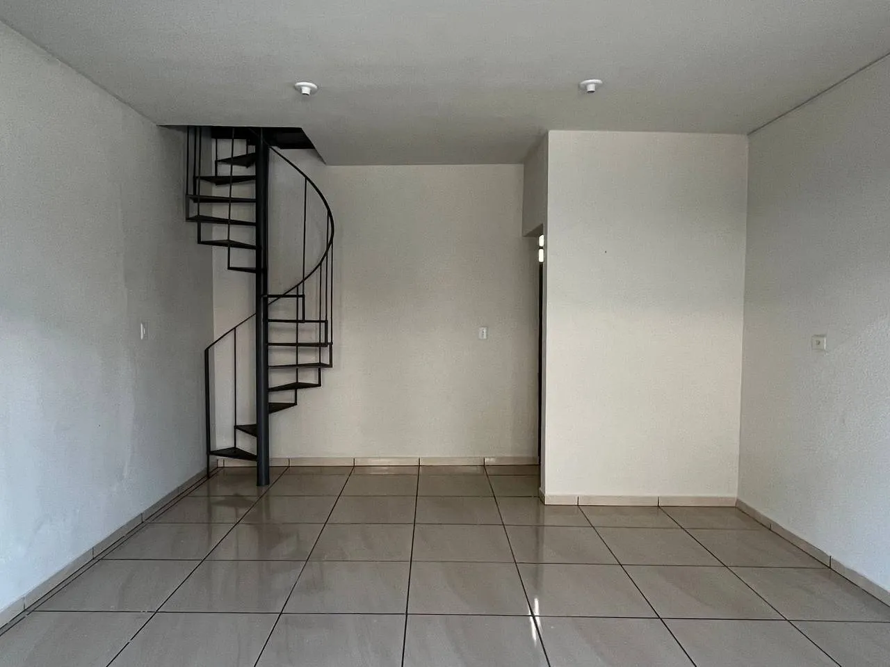Comercial para Alugar de 30 m² em Piraju, SP, Brasil