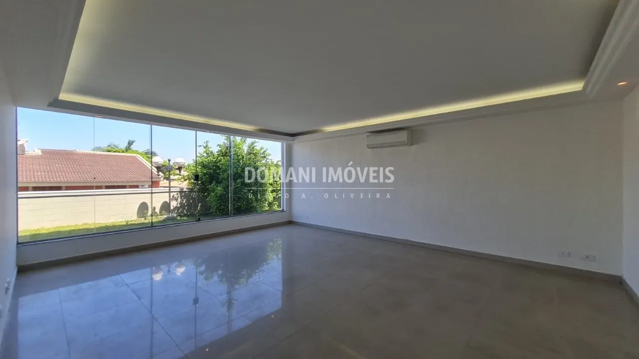 Casa à venda de 850 m² em Santana de Parnaíba, SP, Brasil