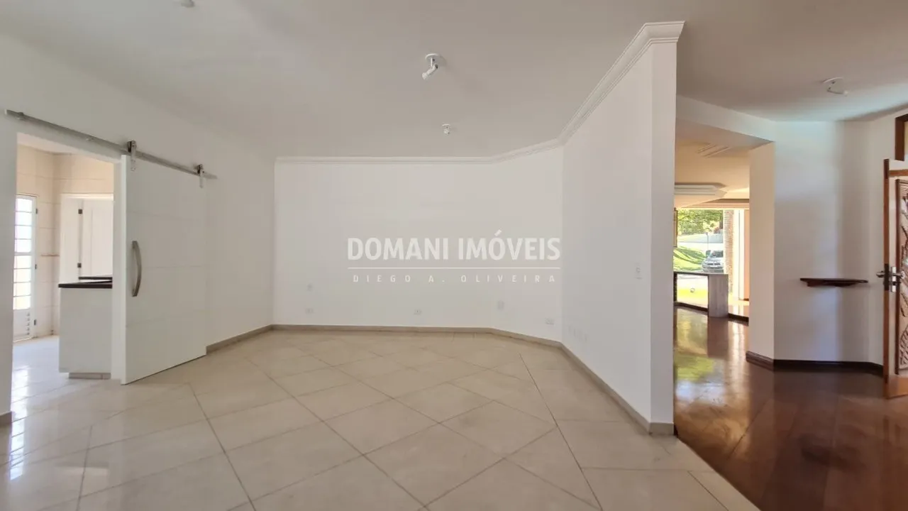 Casa à venda de 850 m² em Santana de Parnaíba, SP, Brasil