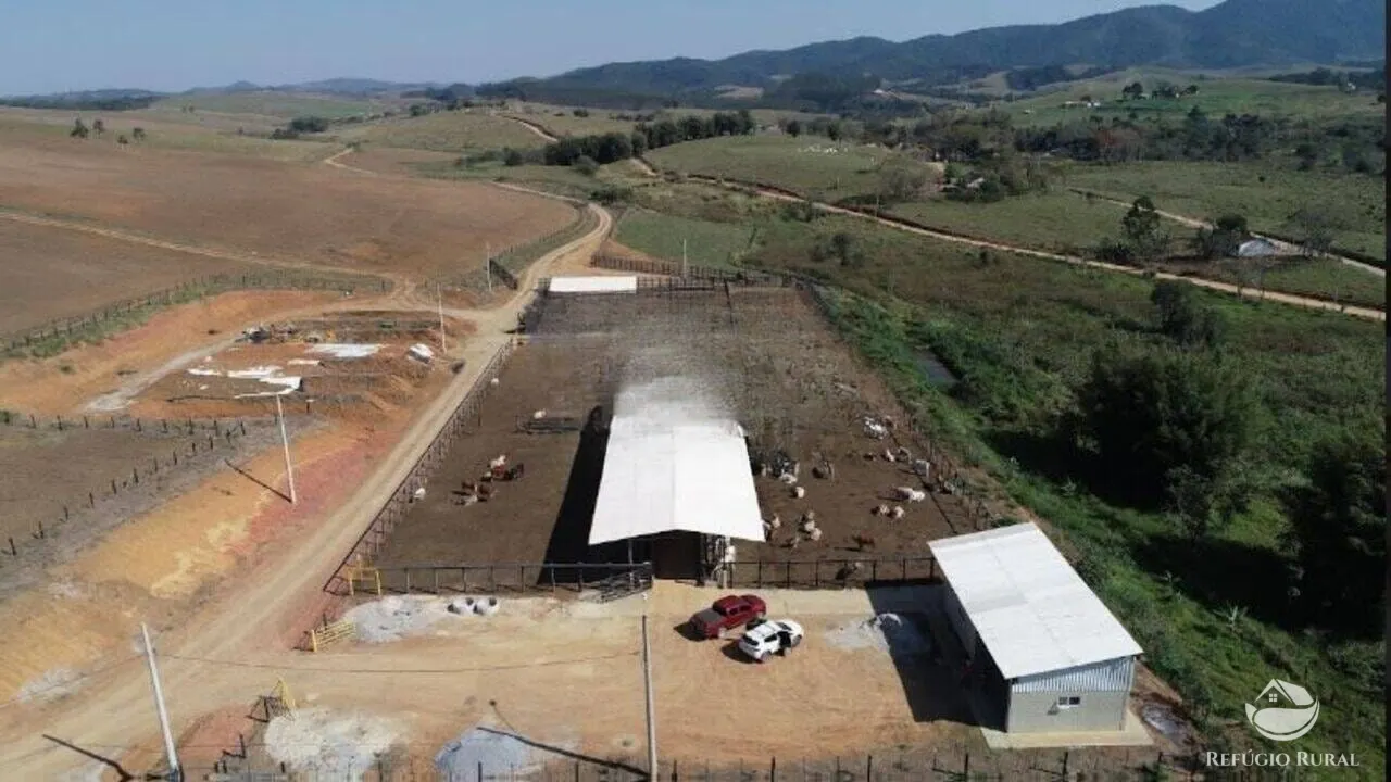 Fazenda à venda de 256 ha em Caçapava, SP, Brasil