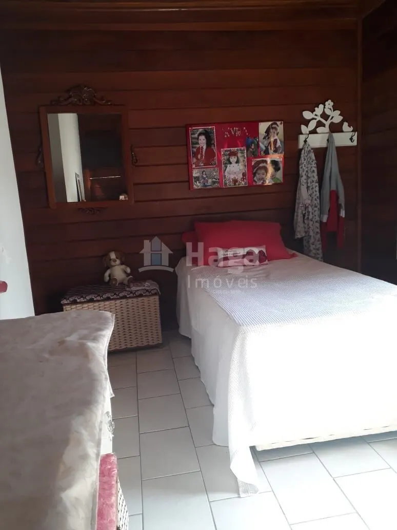 Country home for sale of 1,000 m² in Itapema, SC, Brazil