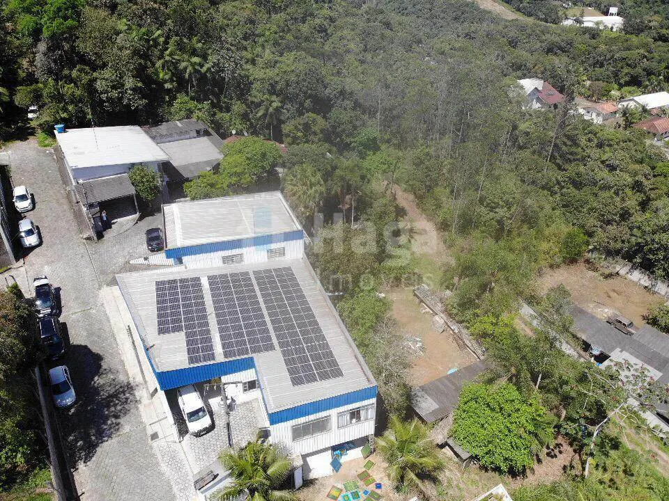 Comercial à venda de 1.400 m² em Guabiruba, SC, Brasil
