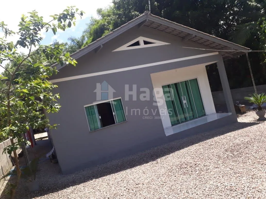 Casa à venda de 1.400 m² em Guabiruba, SC, Brasil