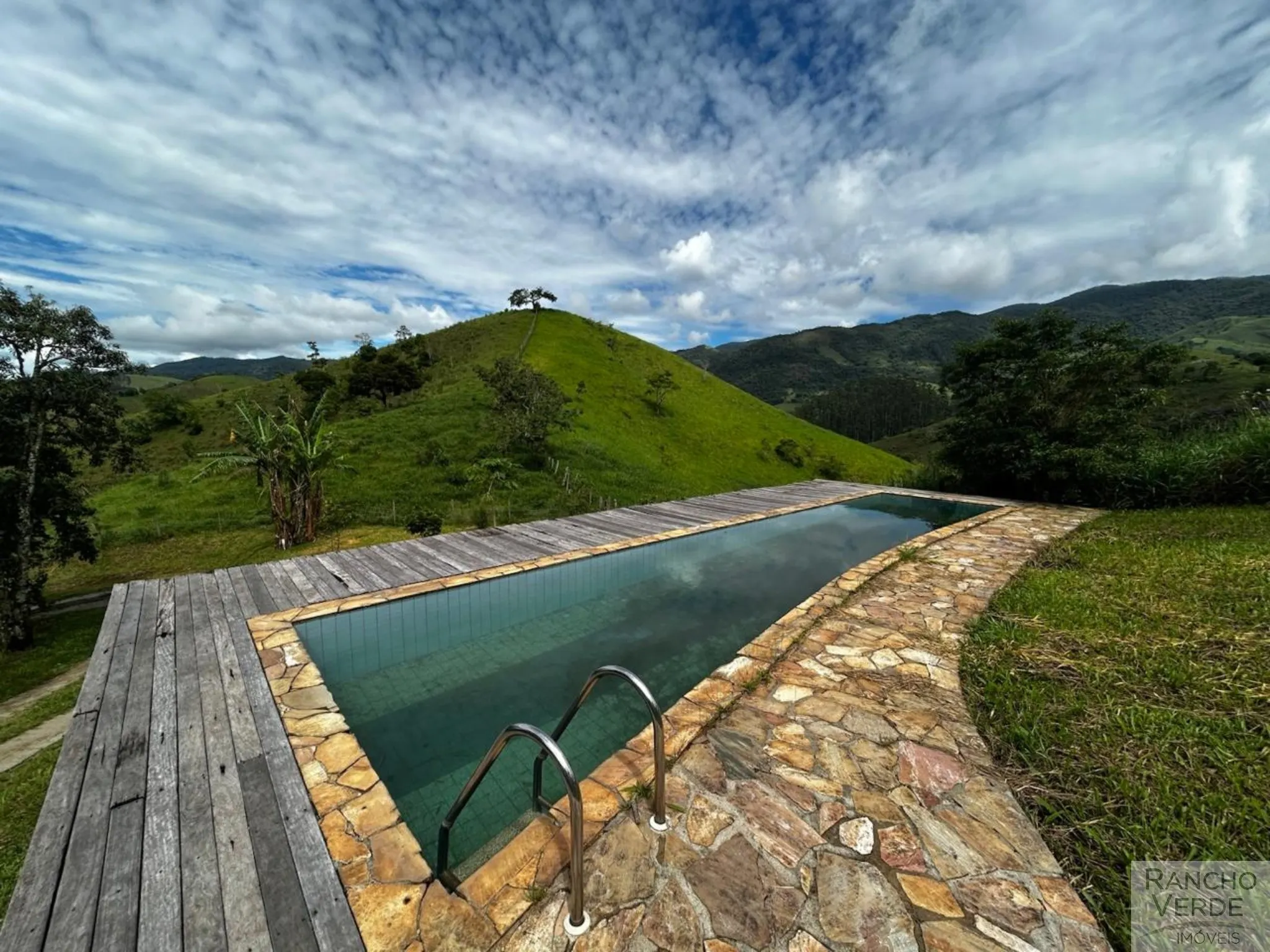 Sítio para Arrendar de 7 m² em Monteiro Lobato, SP, Brasil